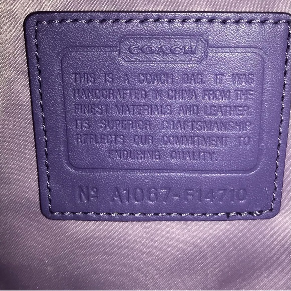 Coach Zoe Optic Signature Large Hobo - Picture 11 of 11